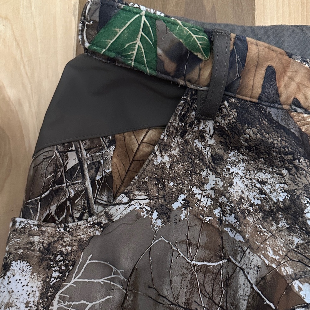 Magellan Outdoors Women’s Insulated Waterproof Hunting Pants - Picture 4 of 9